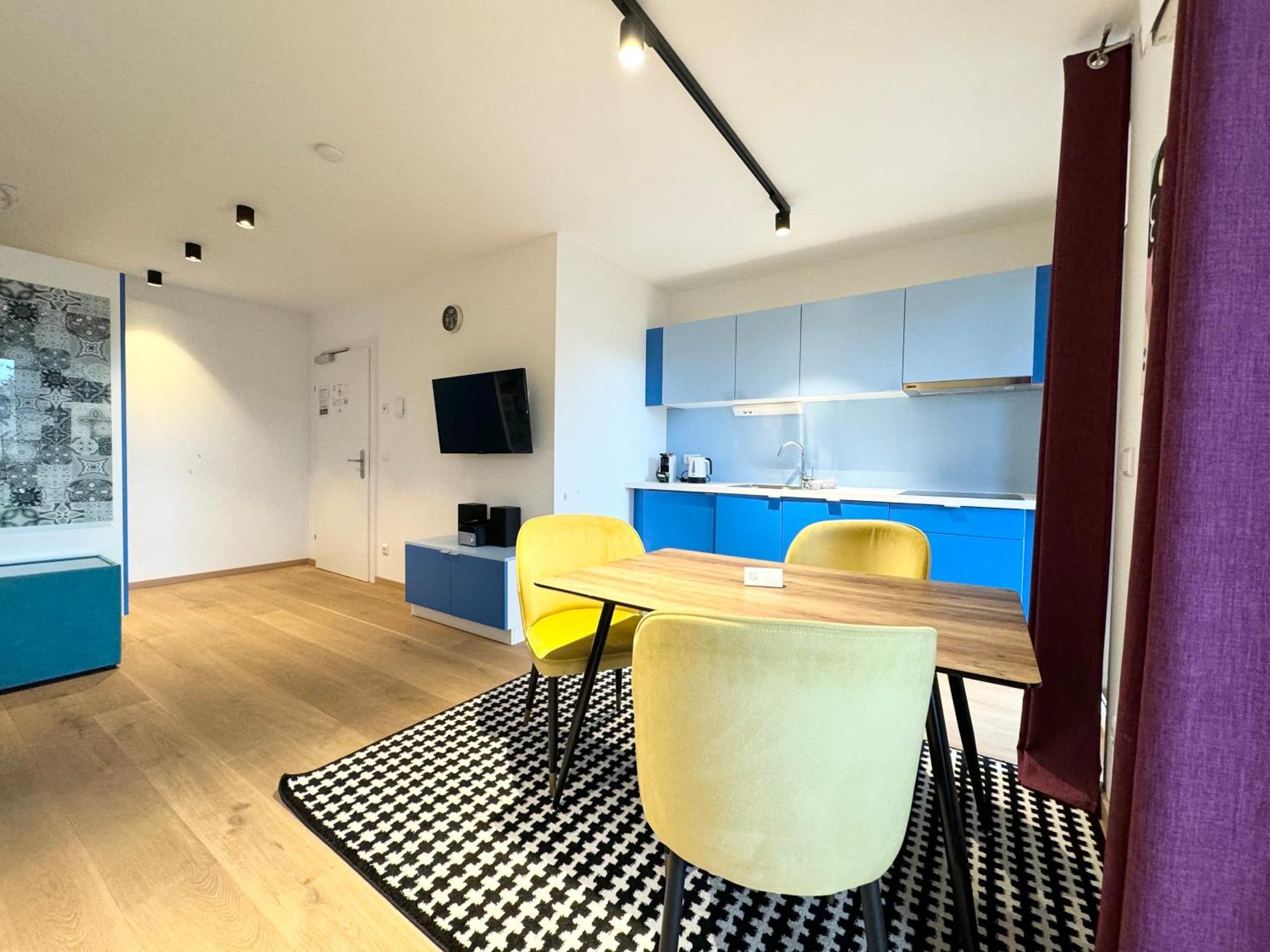Wohnung Mit Terrasse + Parkplatz Vienna Exterior photo